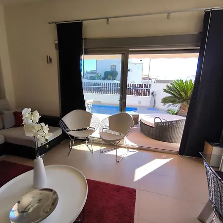 With Pool On Golf Course Villa Vistabella (Valencia)