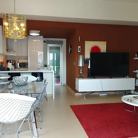 Βίλα With Pool On Golf Course