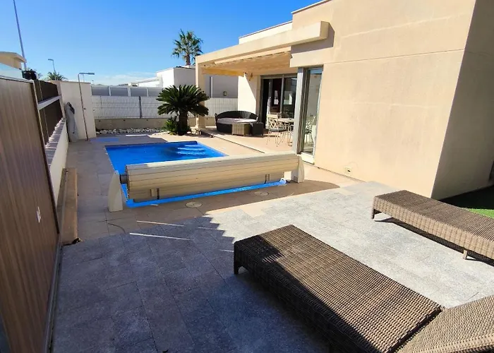 Villa With Pool On Golf Course Vistabella (Valencia)
